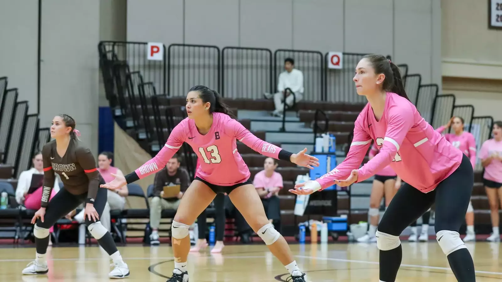 Volleyball Finishes First Half of Ivy Schedule at Dartmouth and Harvard