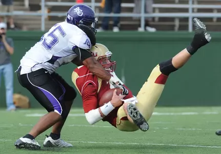 Wildcats rally for 24-21 win Image