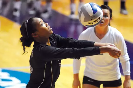 Moronu Earns 5th LSC Honor Image