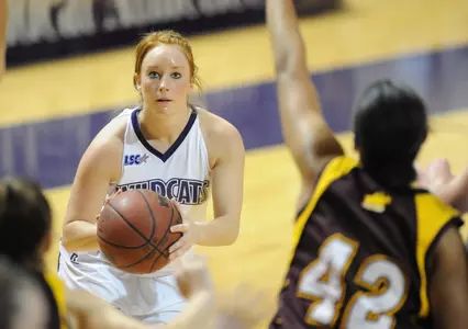 Wildcats snap losing streak Image