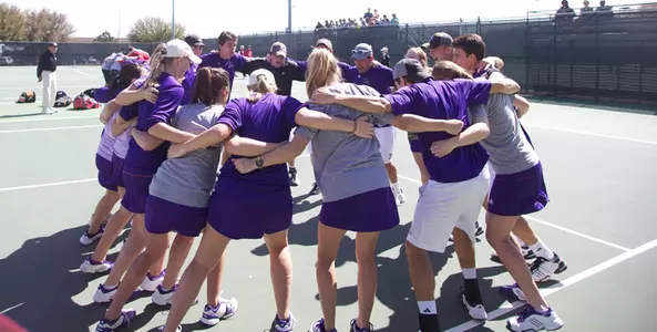 ACUTennisTeamsHuddle