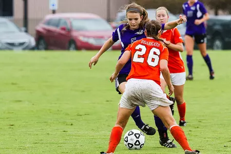 Long-range strikes lift Wildcats past Central Arkansas, 2-1 Image