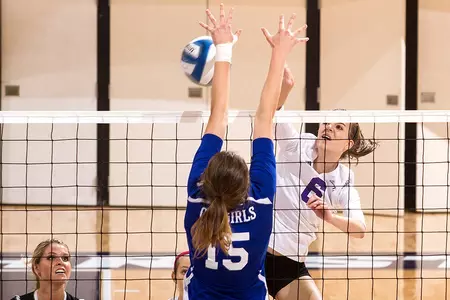 Huskies hand the Wildcats a difficult 3-2 loss in Houston Image