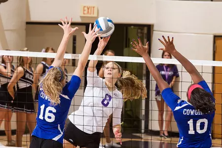 Wildcats’ comeback bid falls short in loss to Cowgirls Image