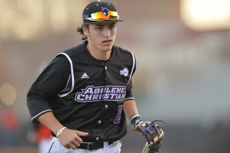 Wildcats drop series-opener at Incarnate Word, 9-6 Image