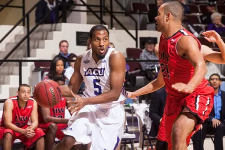 Wildcats drop season finale to Incarnate Word, 59-56 Image