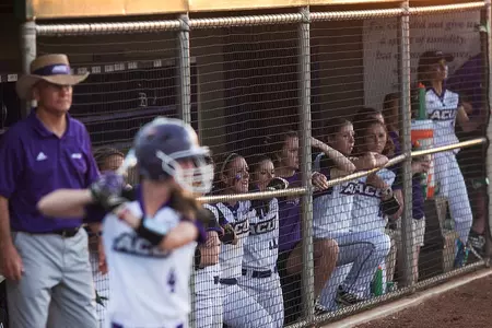UT-Arlington evens series against the Wildcats with 8-0 win Image
