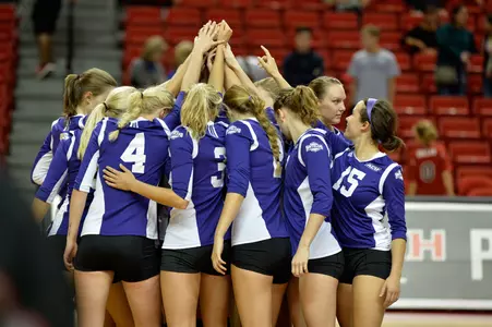 Wildcat volleyball tames Lions in four sets to complete weekend sweep Image