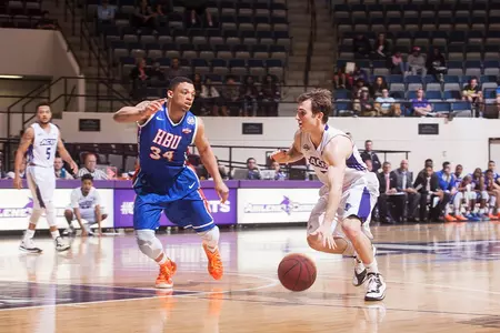 Wildcat shooting goes cold in 64-52 loss at UIW Image