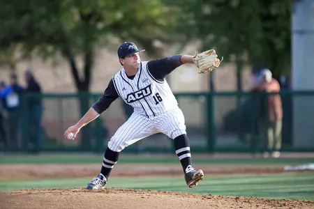 Wildcats put wrap on 2015 with 7-4 victory Image