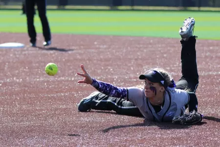 Softball drops series at Central Arkansas following 12-inning defeat Image