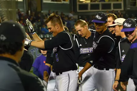 #7 Frogs score 6 in first; hold on for 6-4 win over ACU Image