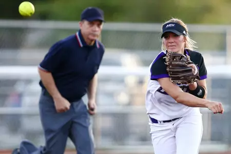 Hedrick homers in softball’s 5-1 loss at McNeese Image