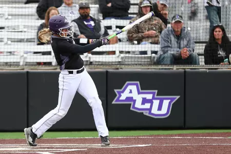 Barnhill's home run gives ACU softball a sweep of UIW Image