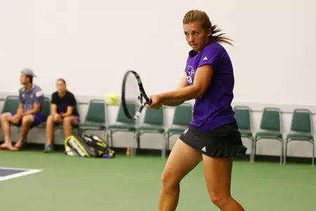 Women's tennis beats Prairie View, falls at UH and SMU Image