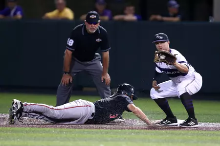 Wildcats set to close 2016 season at Arizona Image