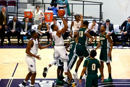 Wildcats start fast, but fade in 56-50 loss Image