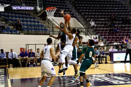 Colonels pull away from Wildcats in second half to win 62-59 Image