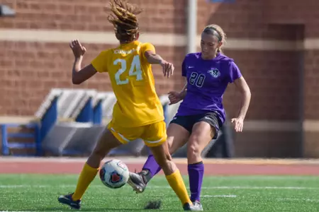 Wildcats Top Lions Behind Third Shutout of Season Image