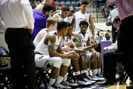 Wildcats' winning streak snapped by UCA, 84-73 Image