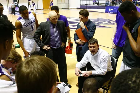 Red-hot Houston Baptist topples ACU, 81-72 Image