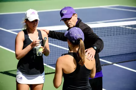 ACU_WTEN_Jones_Huddle