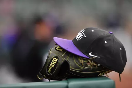 K-State takes both ends of Friday doubleheader Image