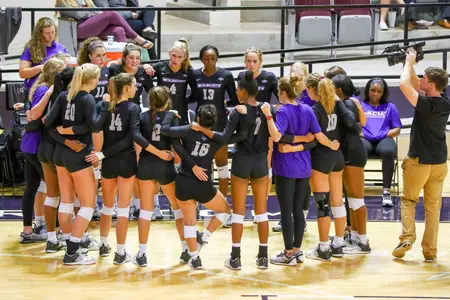 Cowgirls again defeat ACU Volleyball in four sets Image