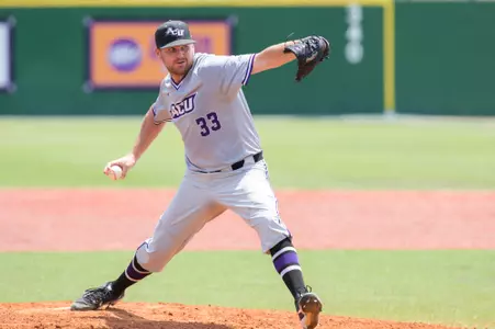 ACU 33 Jonathan Nicholson