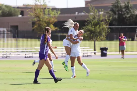 Brittney Harris & Brooke Lenz