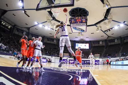 ACUWBB looks to extend winning streak Saturday at UCA Image