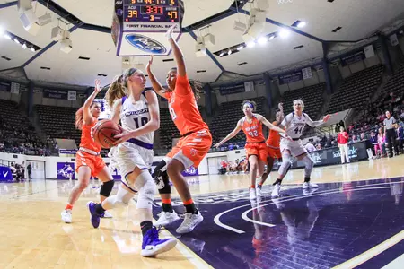 ACUWBB renews rivalry at Incarnate Word Image