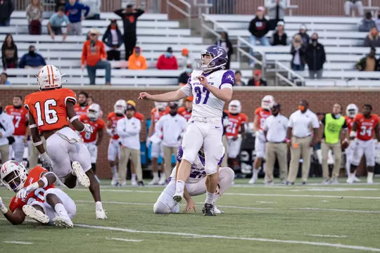 Blair Zepeda kicks the game-winning field goal at Mercer
