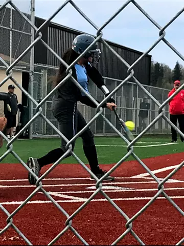 Alivia Benavidez at bat