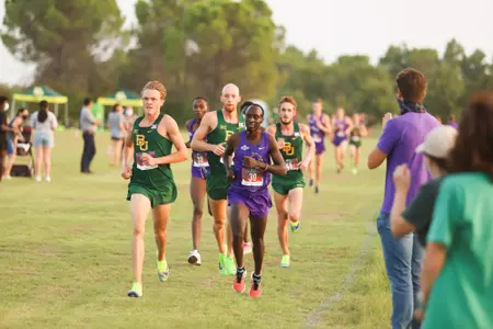 Kevin Kipkosgei battles Baylor on Sept. 18, 2020