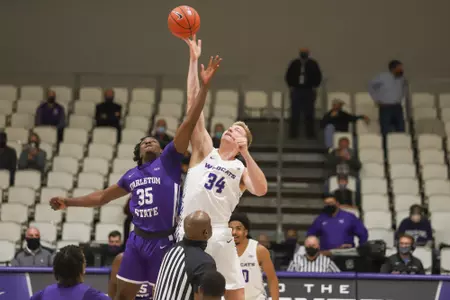 Kolton Kohl tips off against Tarleton