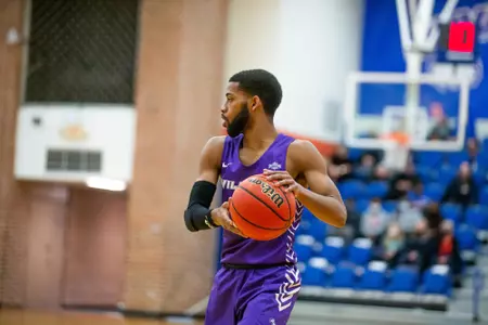 Reggie Miller surveys the court at Houston Baptist