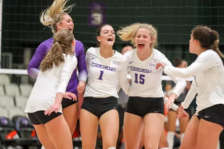 Volleyball celebrates a point against UTRGV