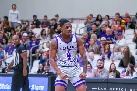 Damien Daniels against UIW