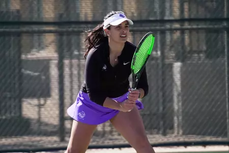 Nini Memishishi awaits a serve vs. Tarleton State