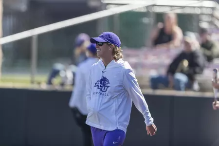 head coach Abigail Farler