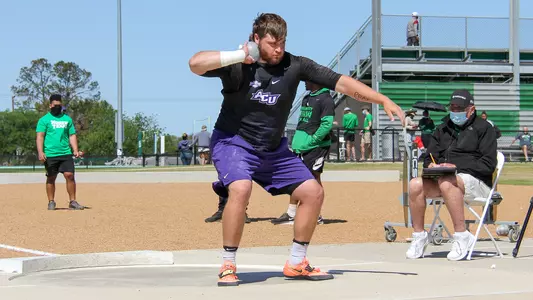 Tyler Richardson competes at North Texas