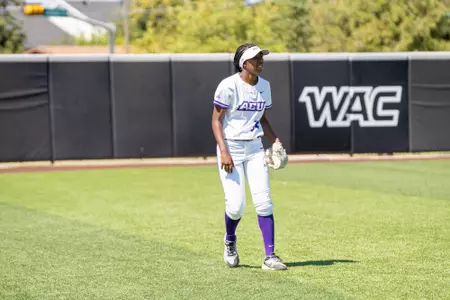 Mckenley Clark playing left field against Odessa College