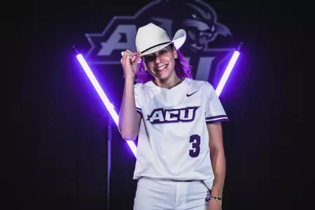 Alivia Benavidez media day shoot