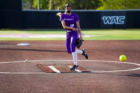 Sidney Holman-Mansell in the circle against Texas Tech