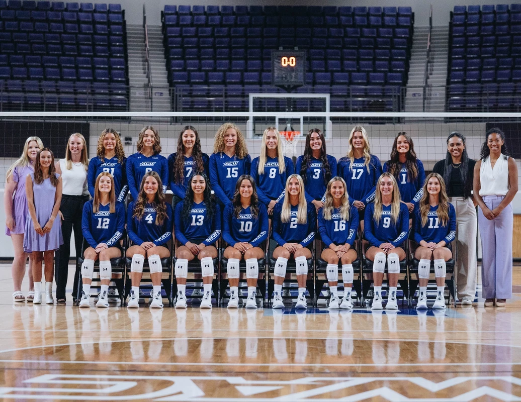 2023 Volleyball Team Photo