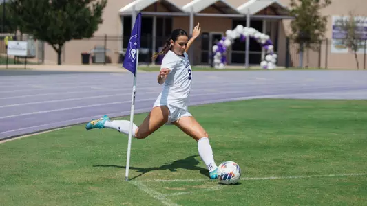 Abby Smith corner kick