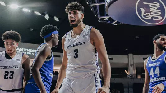 Leo Bettiol Celebrating vs. Middle Tennessee