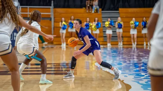 Bella Earle Dribbling the Ball at FIU