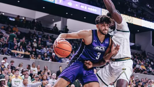 Leonardo Bettiol backs down an opposing defender at Baylor